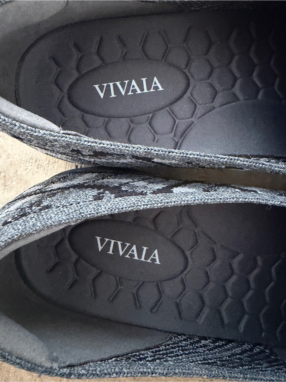 Vivaia NWOT Round Toe Francesca Chunky Heel Loafers - Picture 4 of 12